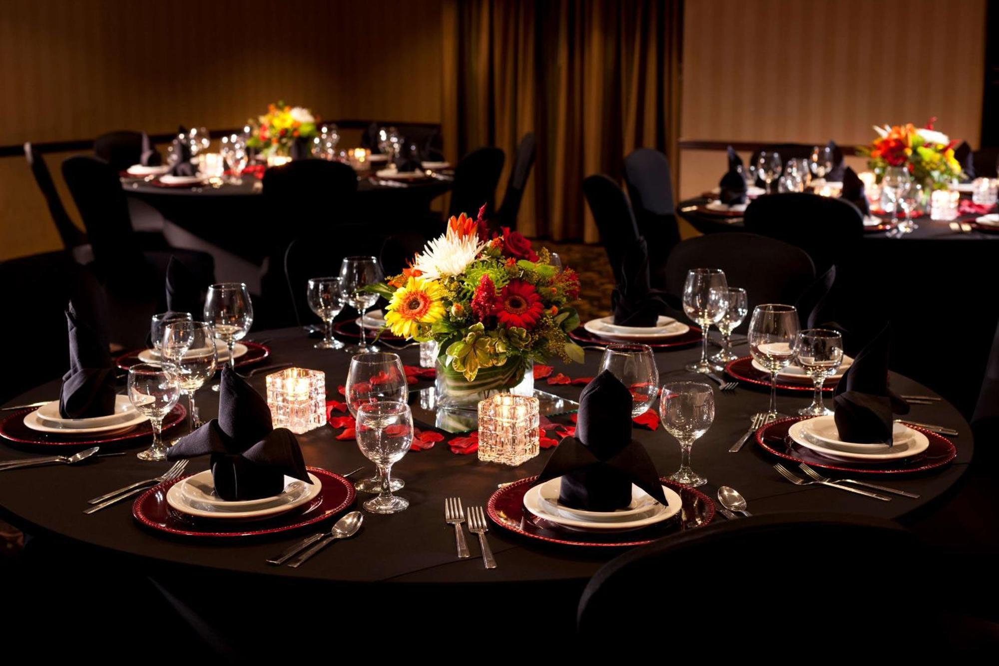 Embassy Suites Lubbock Eksteriør bilde